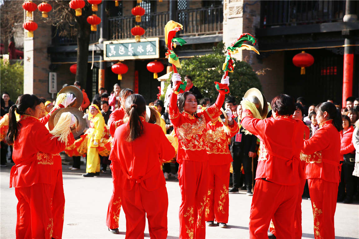 R《金钹闹春》.jpg